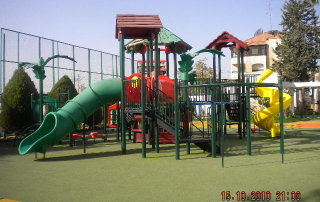 American comunity School