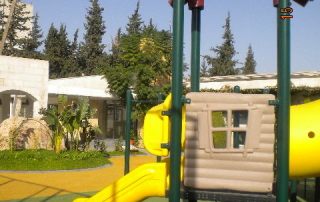 American comunity School